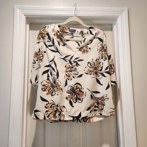 Madison floral print top Women's size small